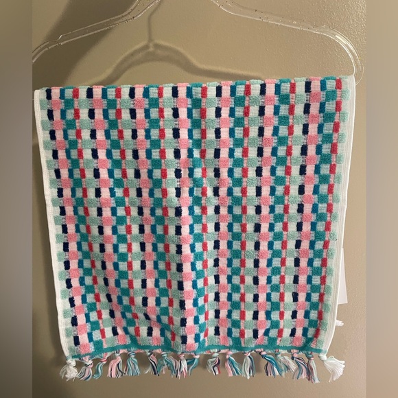 Set of (2) Pioneer Woman Checked/Striped Hand towels - Picture 2 of 3